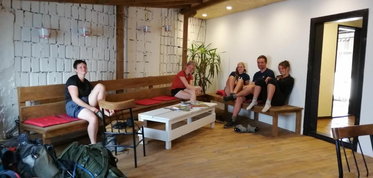Central Hostel Peja Exteriör bild